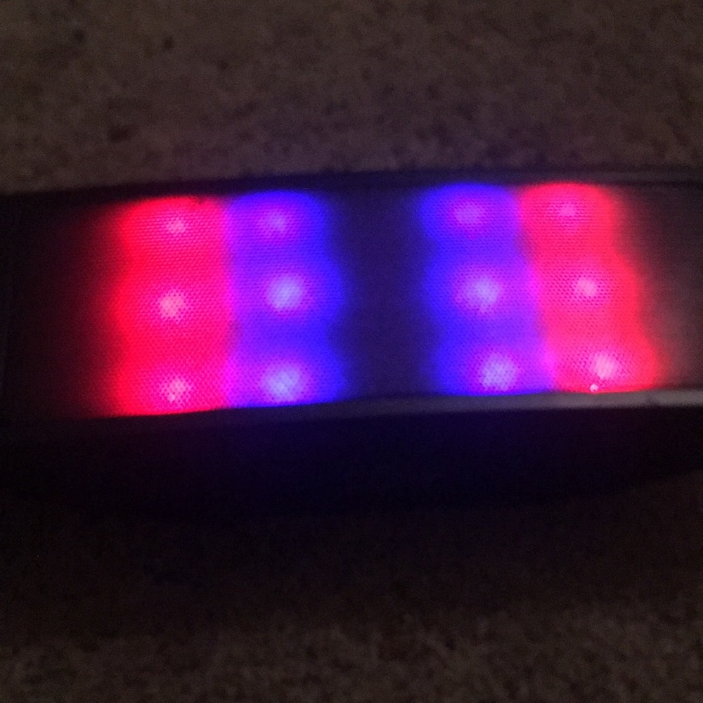 Bluetooth speaker - Picture 3 of 5